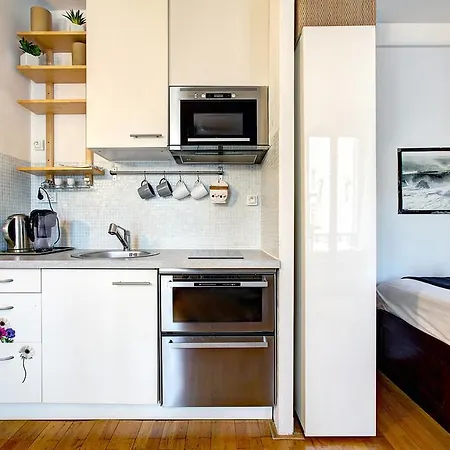 Confortable Et Lumineux Studio Apartman